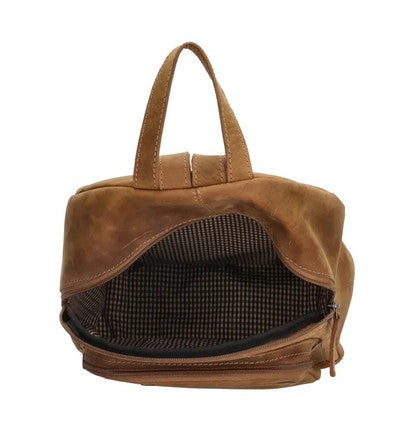 Rucksack aus Leder in Cognac mit Reißverschluss und Vortasche