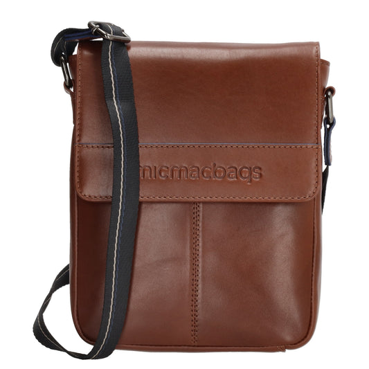 Umhängetasche 19,5 x 23cm in Braun aus Leder mit Überschlag - leder-accessoires.com