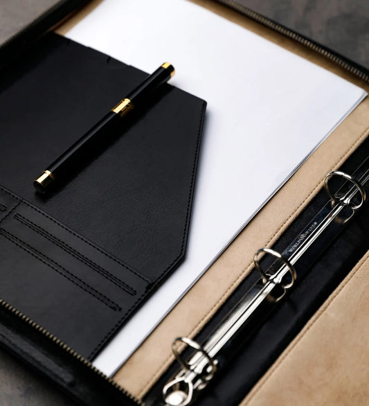 Dokumentenmappe-| Organizer A4 in Schwarz mit Reißverschluss und Griff - leder-accessoires.com