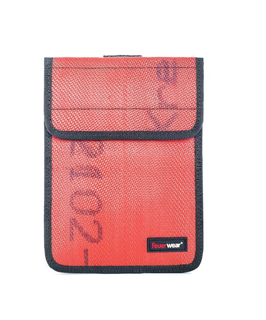 Tablethülle Rob 1 in Rot - leder-accessoires.com