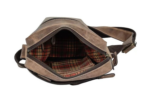 Umhängetasche aus Leder in Cognac mit Vortasche und Reißverschluss
