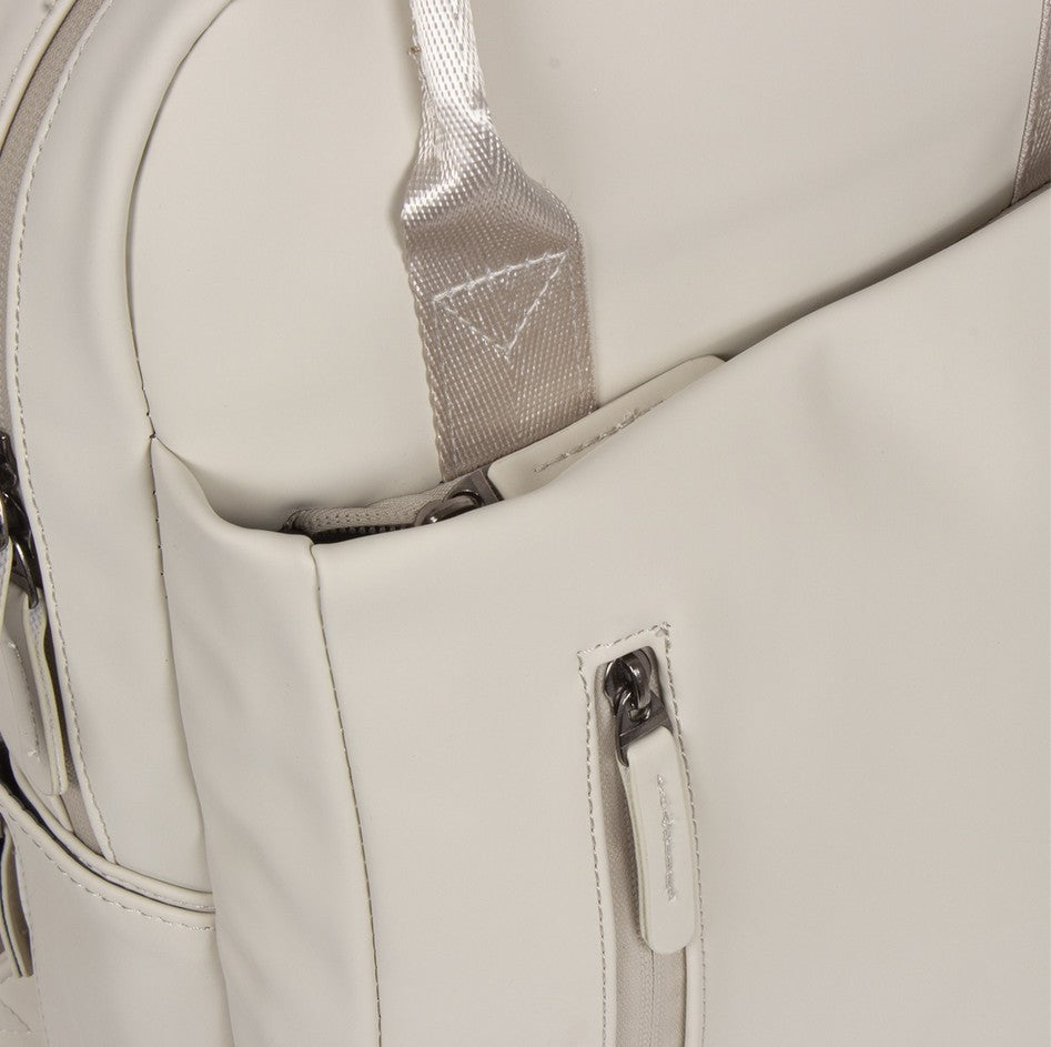 Laptoprucksack 9L in Beige mit verschweißten Reißverschlüssen