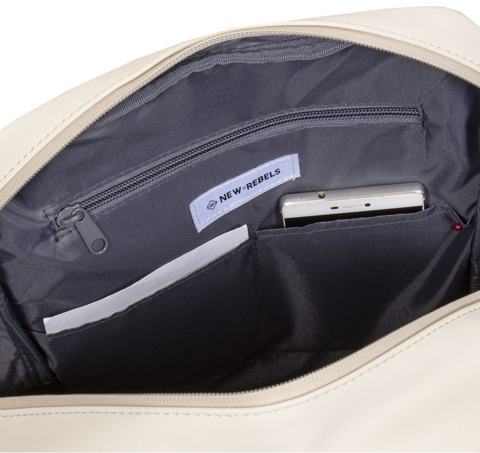 Laptoprucksack 9L in Beige mit verschweißten Reißverschlüssen