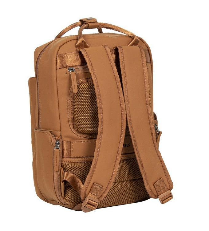 Laptoprucksack 9L in Cognac mit verschweißten Reißverschlüssen