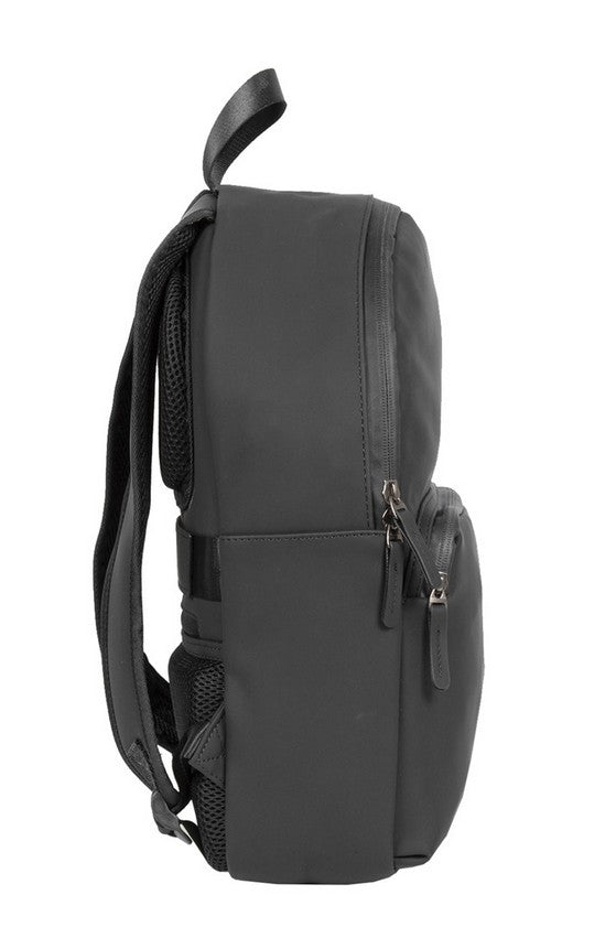 Rucksack 11L in Schwarz mit Vortasche