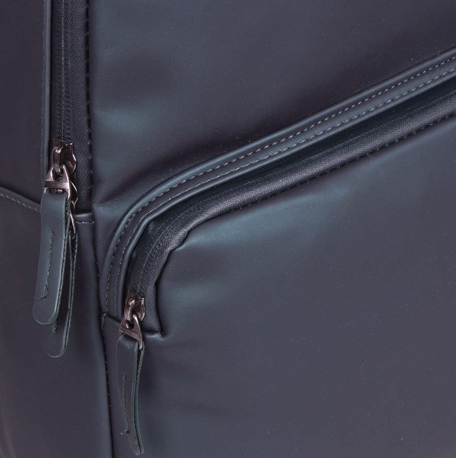 Rucksack 11L in Grün-Metallic mit Vortasche