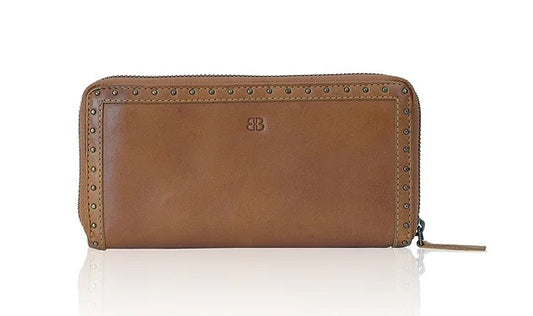 Langbörse aus Leder in Cognac mit Rundumreißverschluss und Nieten - leder-accessoires.com