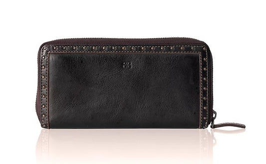 Langbörse aus Leder in Braun mit Rundumreißverschluss und Nieten - leder-accessoires.com