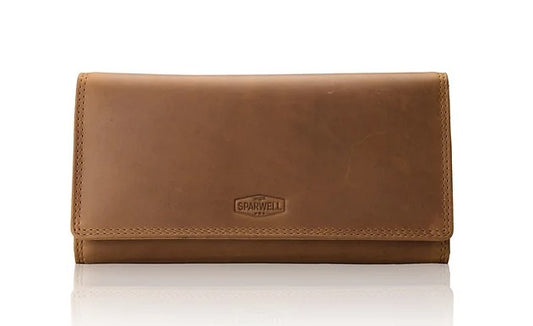 Langbörse aus Leder in Cognac mit Überschlag und extra viel Kartenfächer - leder-accessoires.com