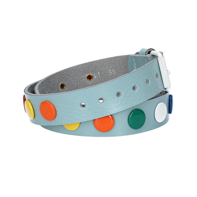 Ledergürtel Kids 25mm in Hellblau mit bunten Nieten und Rollschließe Weiß - leder-accessoires.com