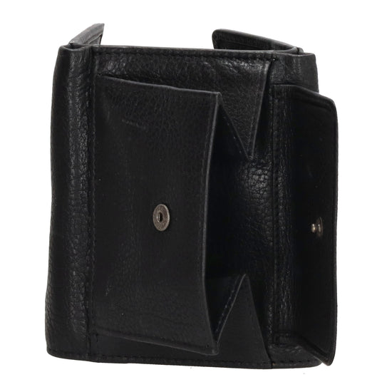 Lederbörse 10x8cm mit Überschlag in Schwarz und RFID-Schutz - leder-accessoires.com