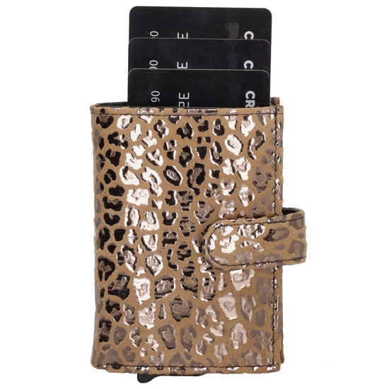 Kartenetui| Safty Wallet 7x10cm in Leo-Optik Beige-Metallic mit Druckknopf - leder-accessoires.com