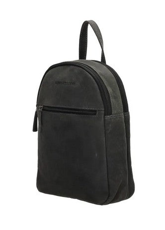 Rucksack aus Leder in Schwarz mit Reißverschluss und Vortasche