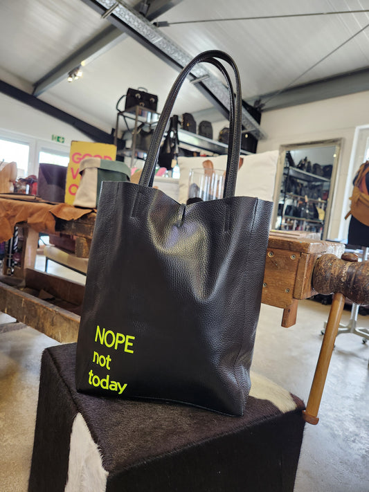 CREATE YOUR BAG – Deine Leder Shopper. Dein Style. Dein Design. │ 09. Mai 2026 - leder-accessoires.com