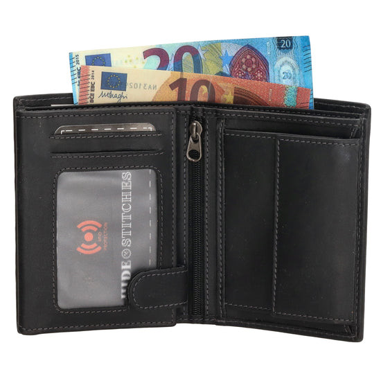 Geldbörse Hochformat 12 x 9cm mit Riegel in Schwarz aus Leder - leder-accessoires.com