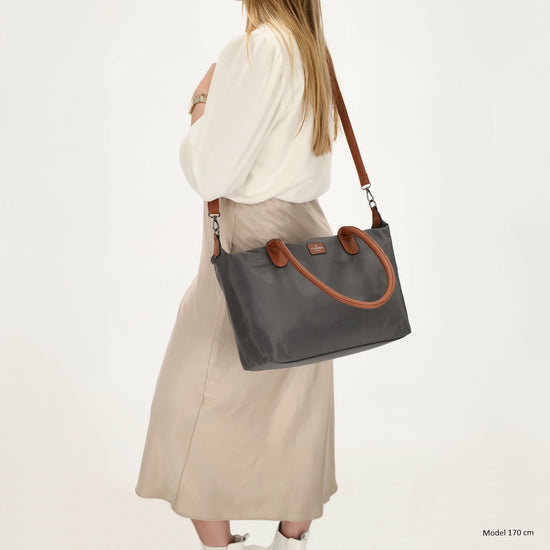 Schultertasche 42x25cm in Dunkelgrau aus Nylon - leder-accessoires.com