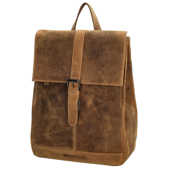 Rucksack 25,5x 23,5cm in Cognac mit Überschlag und Magnetverschluss aus Leder - leder-accessoires.com