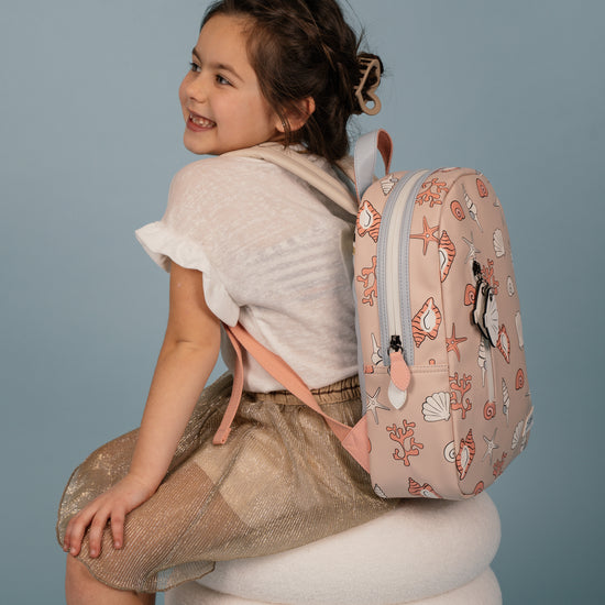 Kinderrucksack 25x35cm mit Muschel-Muster in Creme - leder-accessoires.com