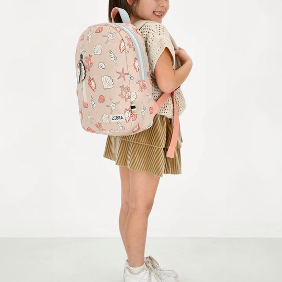 Kinderrucksack 25x35cm mit Muschel-Muster in Creme - leder-accessoires.com