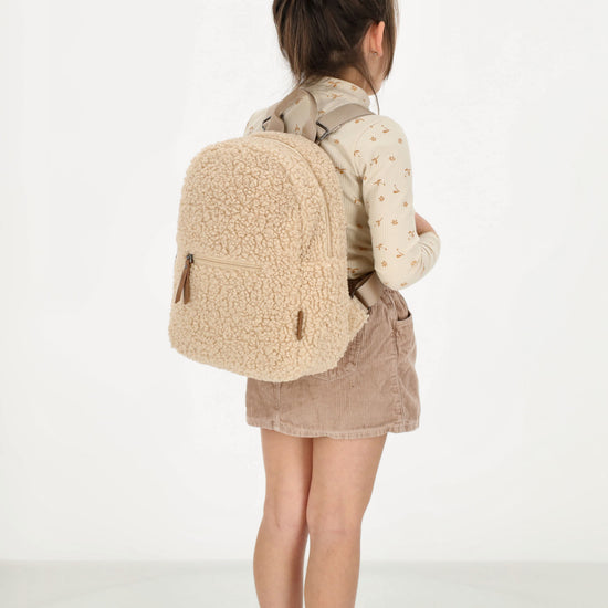 Teddyrucksack 25x32cm in Beige mit Reißverschluss - leder-accessoires.com