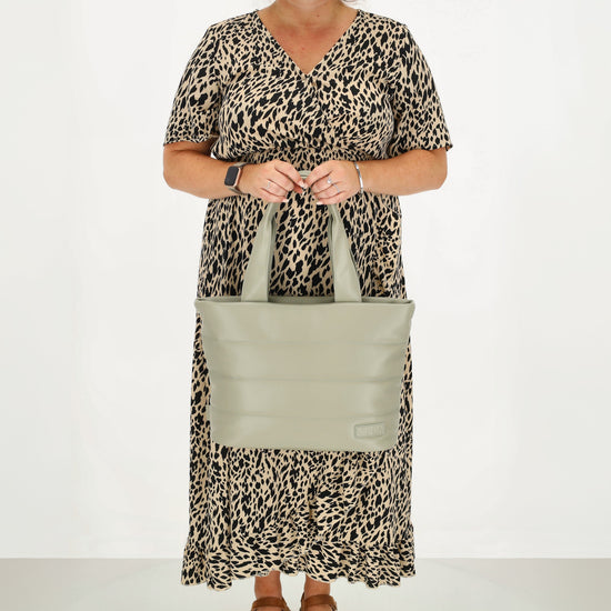 Shopper gesteppt 34x28cm in Mint aus Kunstleder - leder-accessoires.com