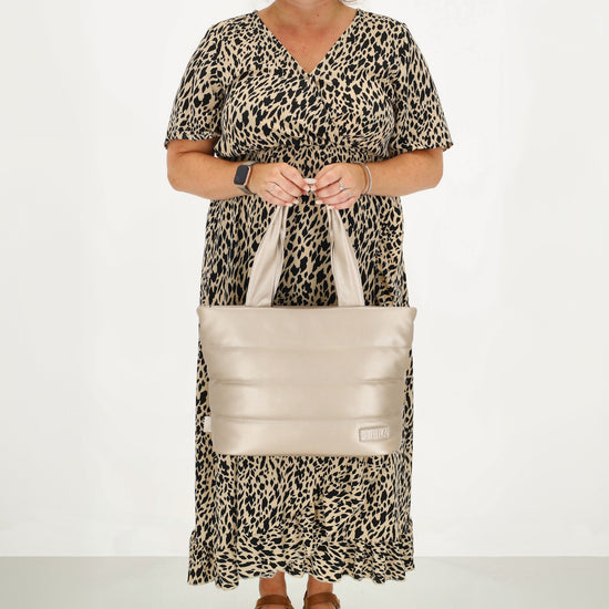 Shopper gesteppt 34x28cm in Champagner aus Kunstleder - leder-accessoires.com