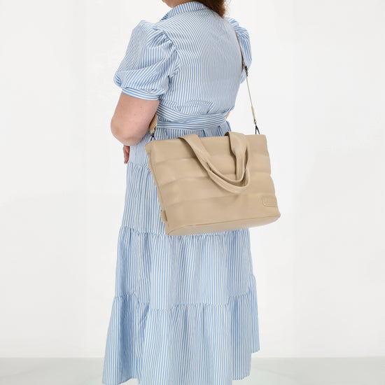 Shopper gesteppt 34x28cm in Beige aus Kunstleder - leder-accessoires.com