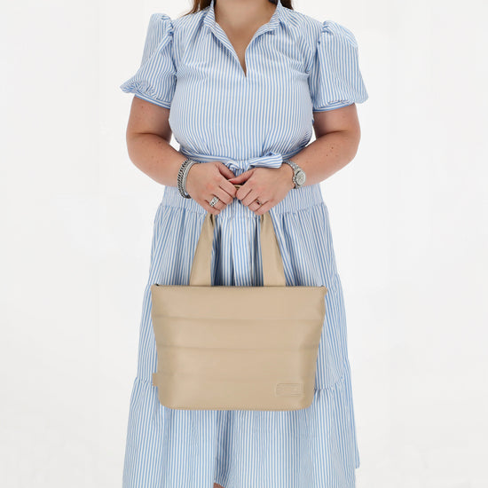 Shopper gesteppt 34x28cm in Beige aus Kunstleder - leder-accessoires.com