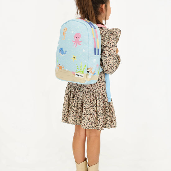 Kinderrucksack 25x35cm mit Meermotiv-Muster in Blau - leder-accessoires.com