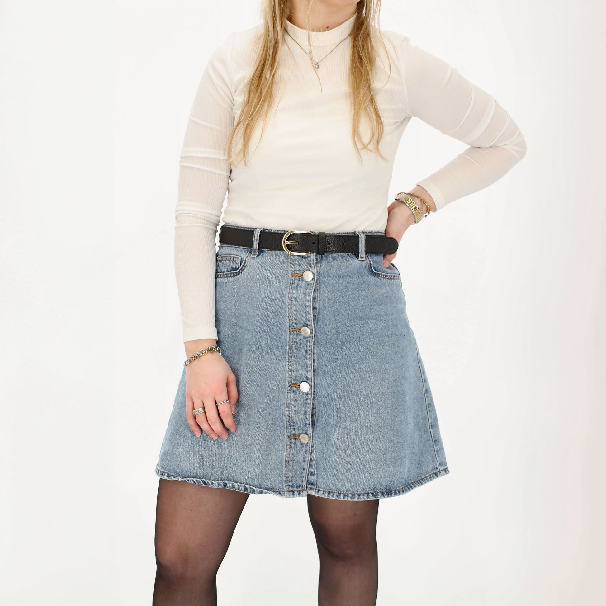 Schwarzer Ledergürtel 2,5cm – Vollrindleder, Gold-Schließe, Mattschimmernd - leder-accessoires.com