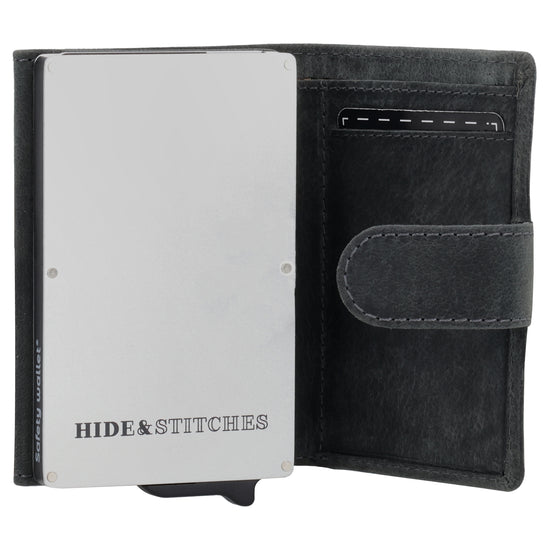 Kartenetui| Safty Wallet 7,5x10cm in Schwarz mit Riegel und Druckknopf - leder-accessoires.com