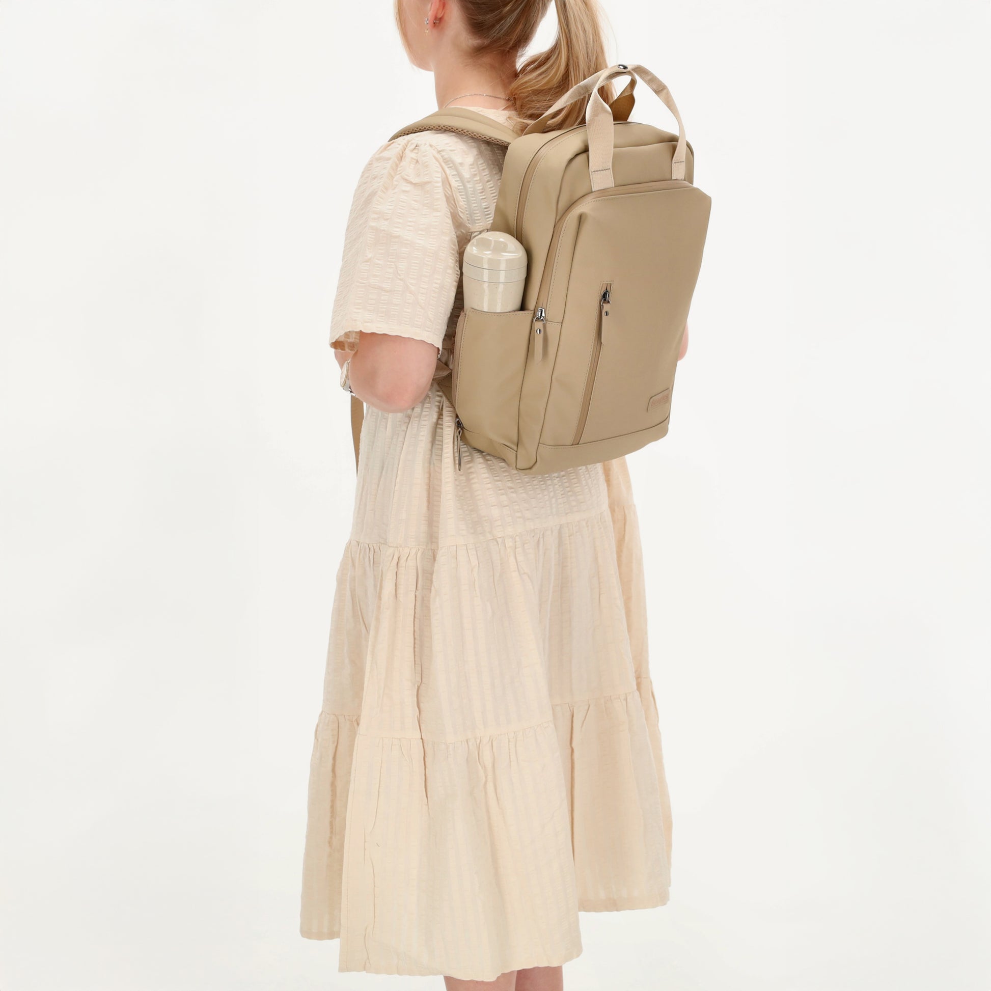 Rucksack 39x28cm in Taupe mit Aufsteckfunktion - leder-accessoires.com
