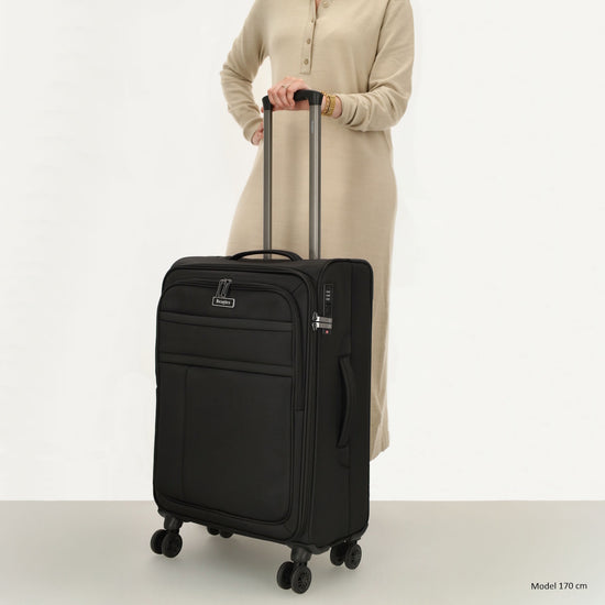 Reisetrolley|Weichgepäck 66cm in Schwarz mit 4-Rad - leder-accessoires.com