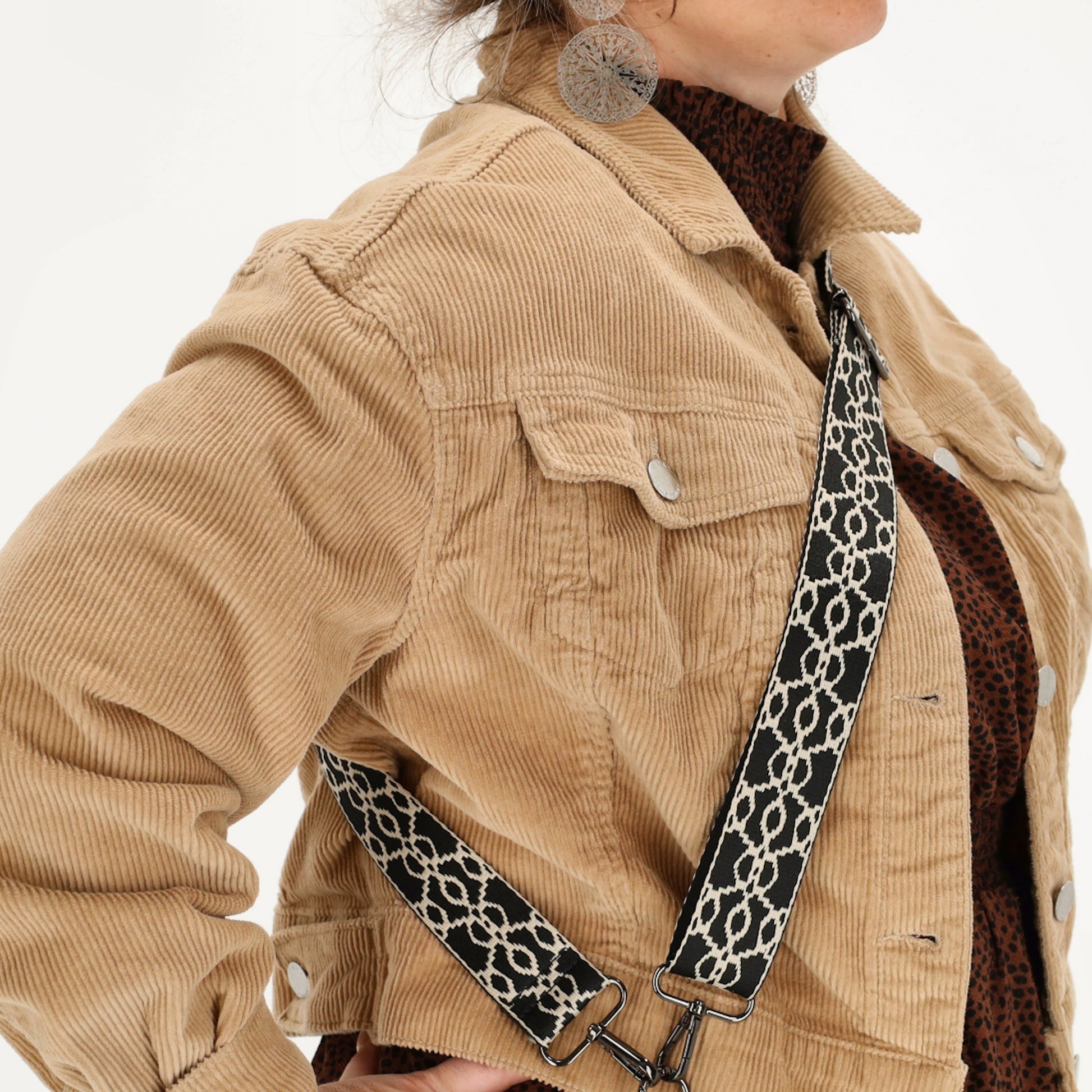 Taschenriemen|Wechselriemen 140cm in Schwarz mit Karabiner - leder-accessoires.com