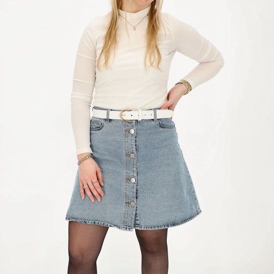 Weißer Ledergürtel 2cm mit silberner Schnalle, individuell kürzbar - leder-accessoires.com