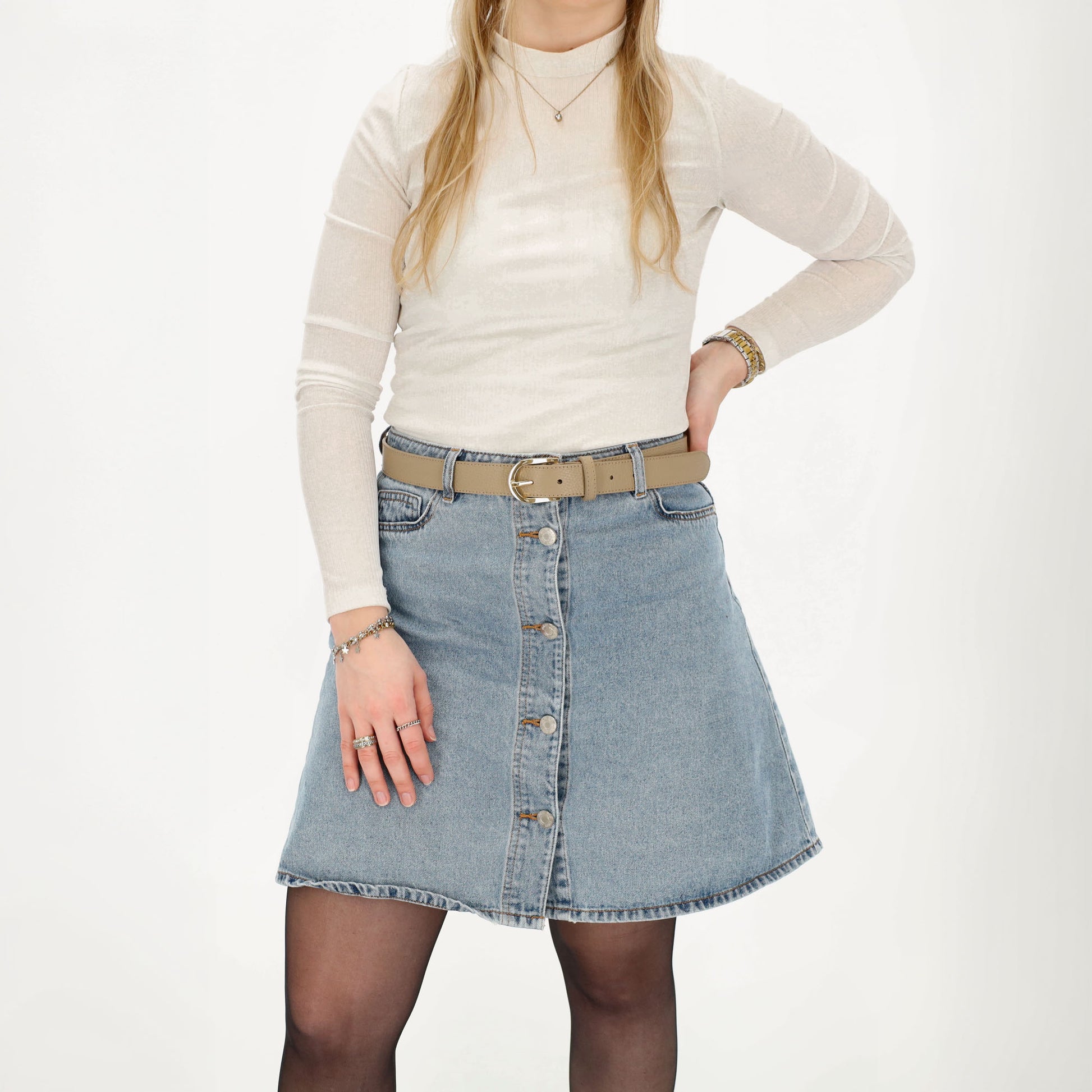 Taupe Ledergürtel 2cm mit goldener Schnalle, individuell kürzbar - leder-accessoires.com