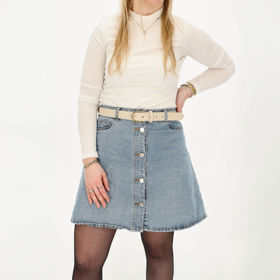 Beiger Ledergürtel 2cm mit goldener Schnalle, personalisierbar - leder-accessoires.com