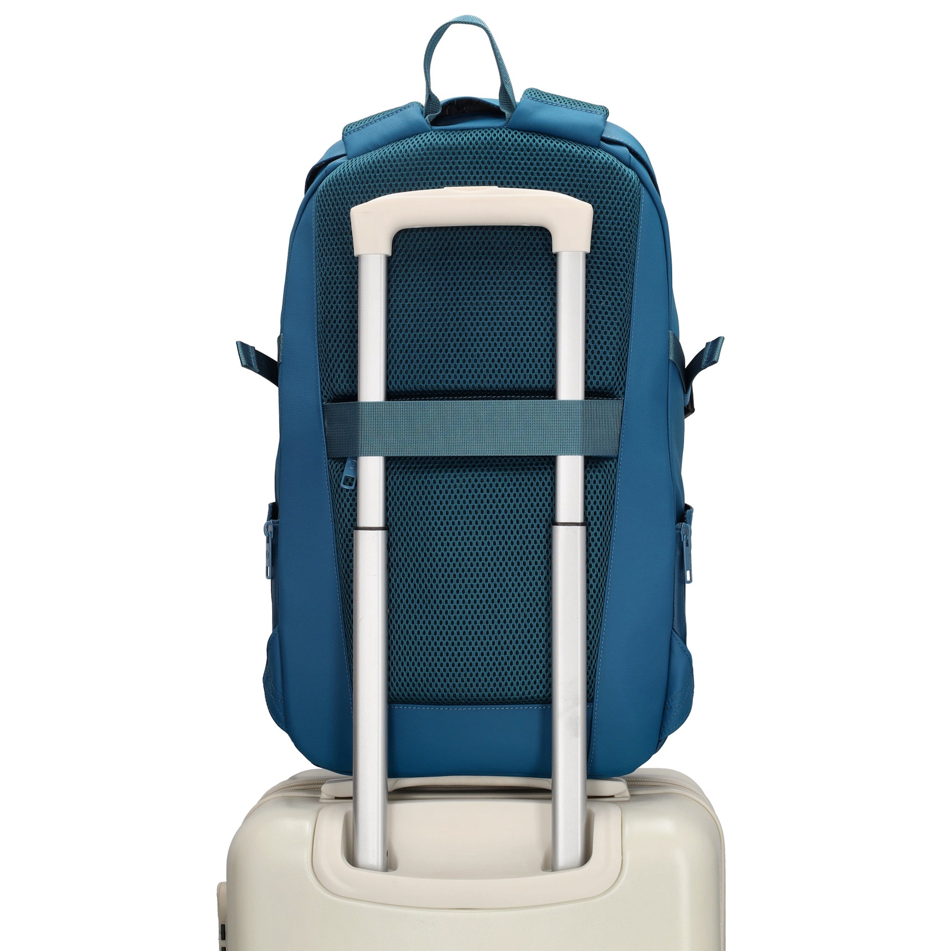 Rucksack 47x30cm in Jeansblau mit Brustgurt und Aufsteckfunktion - leder-accessoires.com