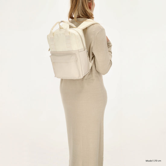 Rucksack 33 x 23,5 x 9cm in Natur aus Nylon|Polyester - leder-accessoires.com