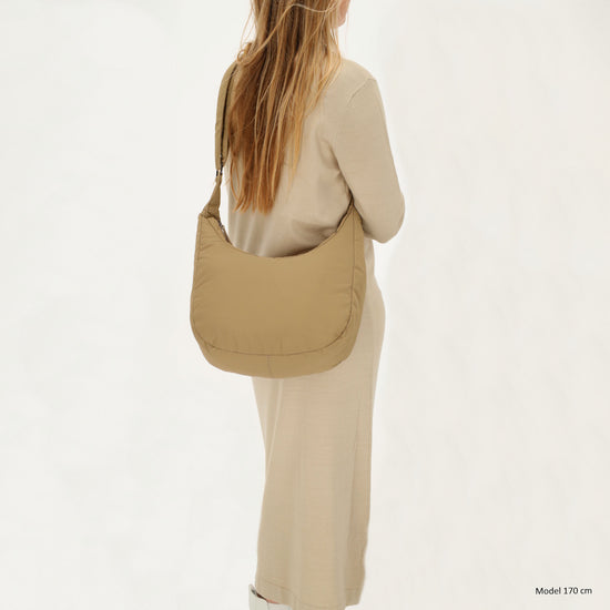 Schultertasche 47x34cm Taupe aus Nylon|Polyester - leder-accessoires.com