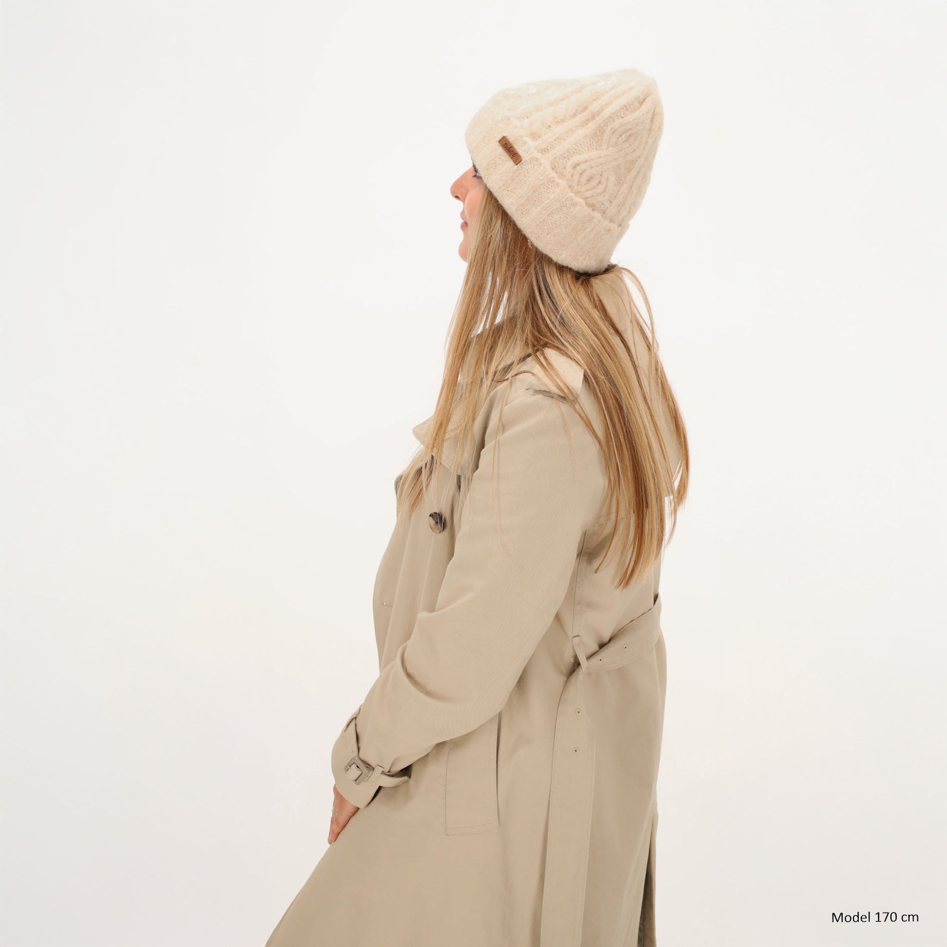 Wintermütze Beige 23x23cm mit Zopfmuster - leder-accessoires.com