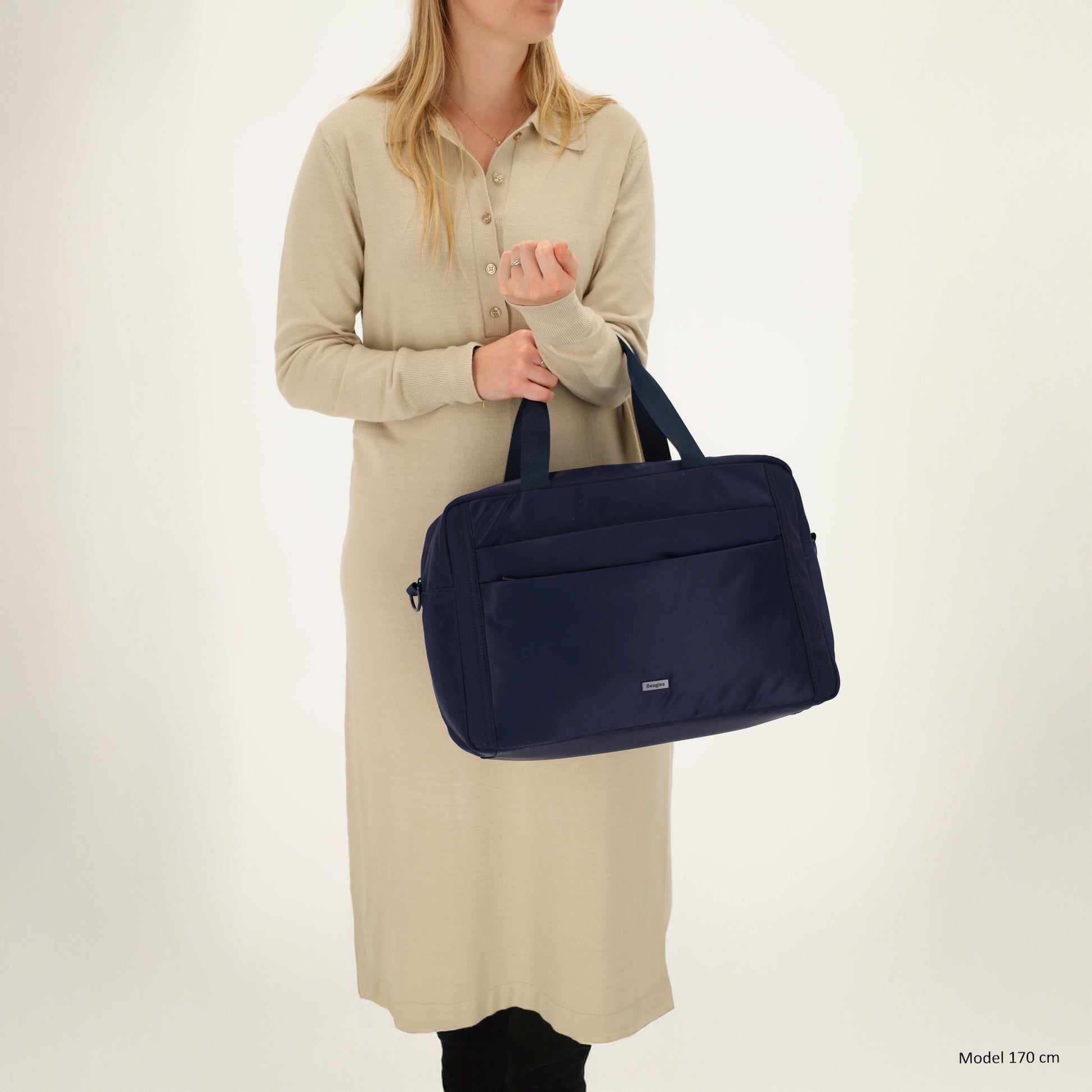 Reisetasche 41 x 28cm in Dunkelblau mit Aufsteckfunktion - leder-accessoires.com