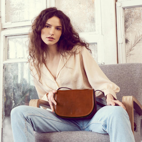 Satteltasche|Crossover 25 x 18cm in Cognac aus Leder - leder-accessoires.com