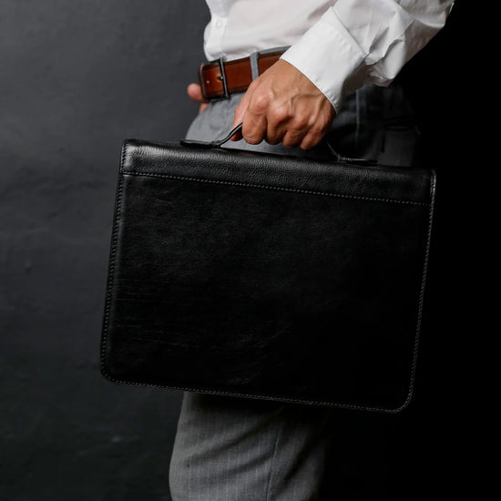 Dokumentenmappe-| Organizer A4 in Schwarz mit Reißverschluss und Griff - leder-accessoires.com