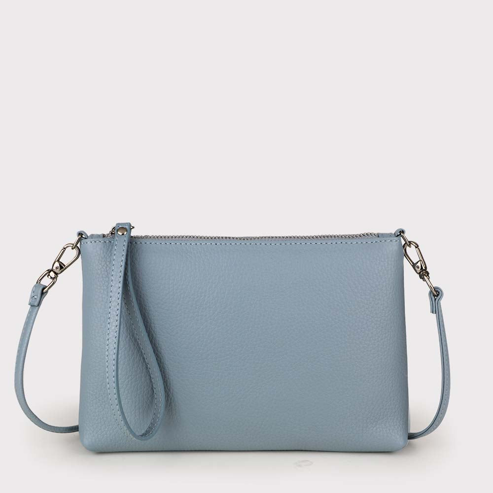 Umhängetasche 24x15x3cm in Hellblau aus Leder - leder-accessoires.com