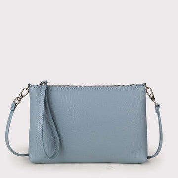 Umhängetasche 24x15x3cm in Hellblau aus Leder - leder-accessoires.com