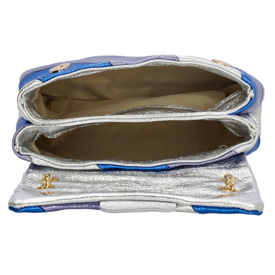 Clutch|Umhängetasche 22x14cm in Metallic Blau aus Leder - leder-accessoires.com