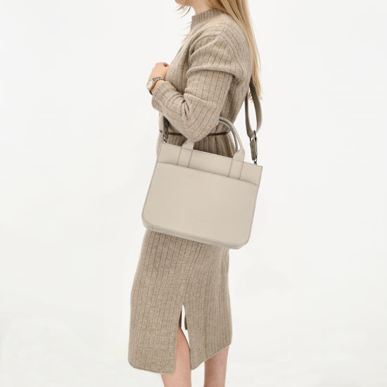 Shopper 30x24,5cm in Hellgrau mit Reißverschluss und Kurzgriff - leder-accessoires.com