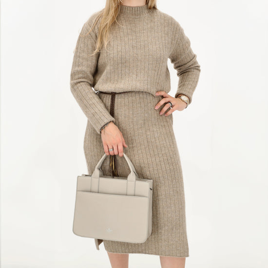 Shopper 30x24,5cm in Hellgrau mit Reißverschluss und Kurzgriff - leder-accessoires.com