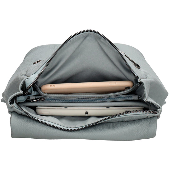 Rucksack 35 x 30cm in Hellblau mit Überschlag in Leder-Optik - leder-accessoires.com